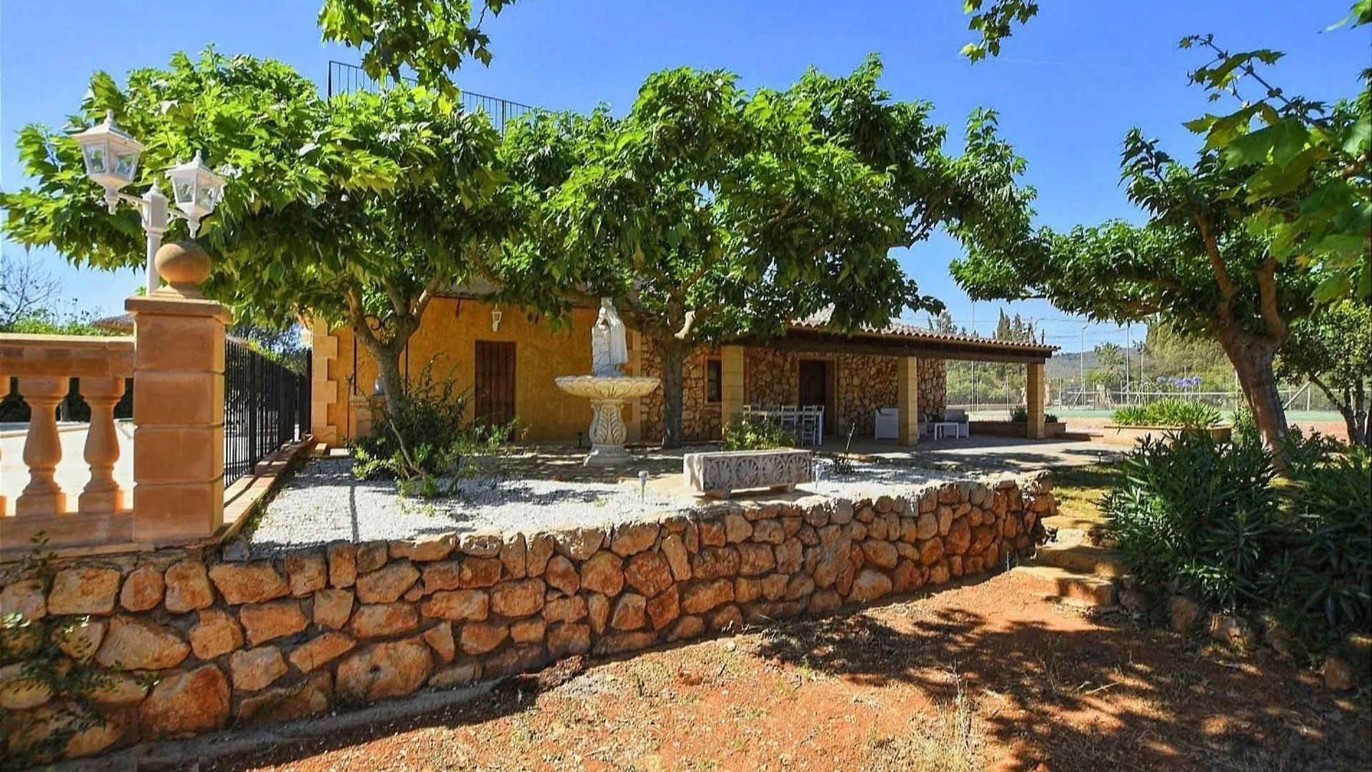 Sa Cova Villa Manacor 0*,
